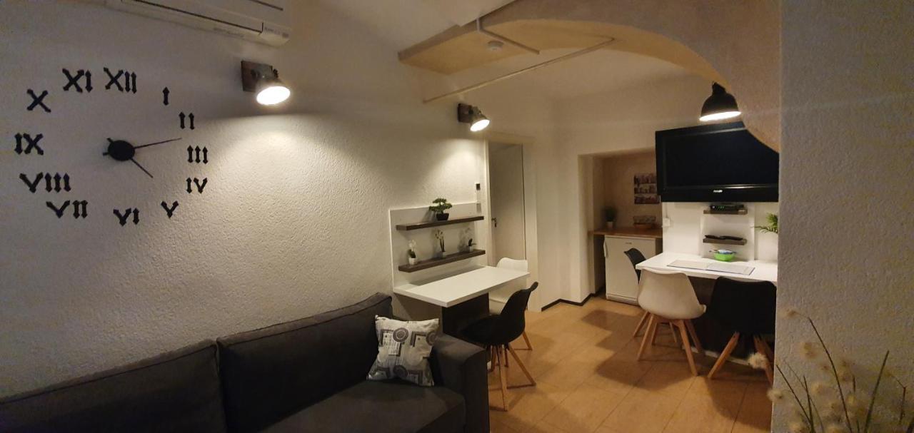 Apartment Central Station Between Dragon And Triple Bridges Ljubljana Exterior foto