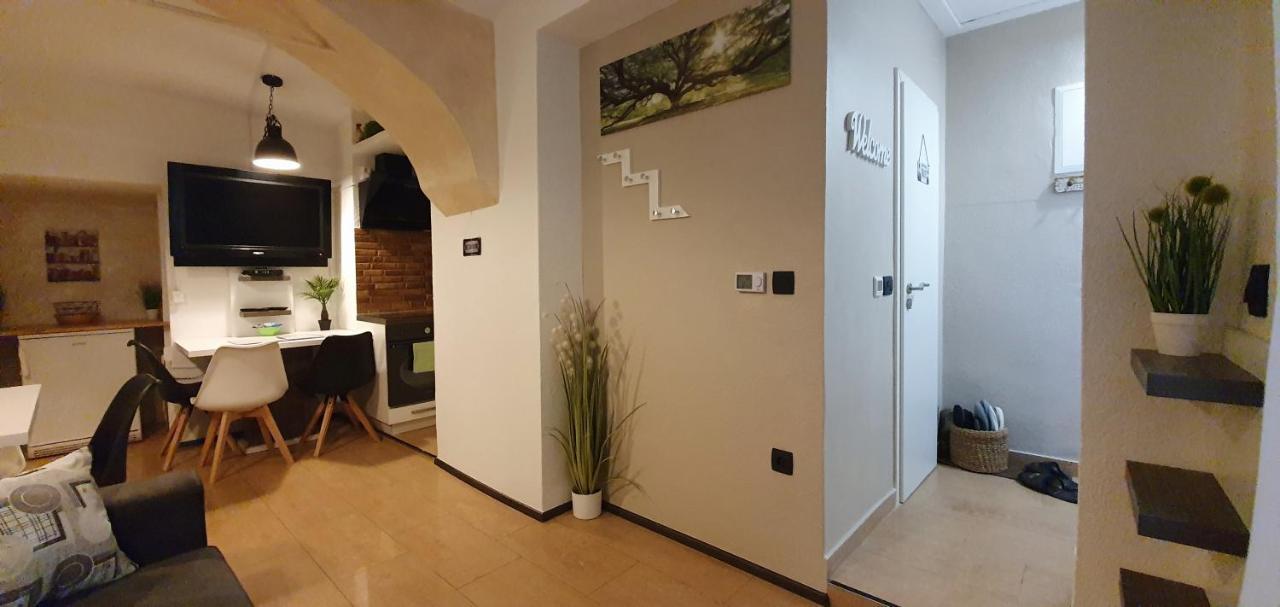 Apartment Central Station Between Dragon And Triple Bridges Ljubljana Exterior foto