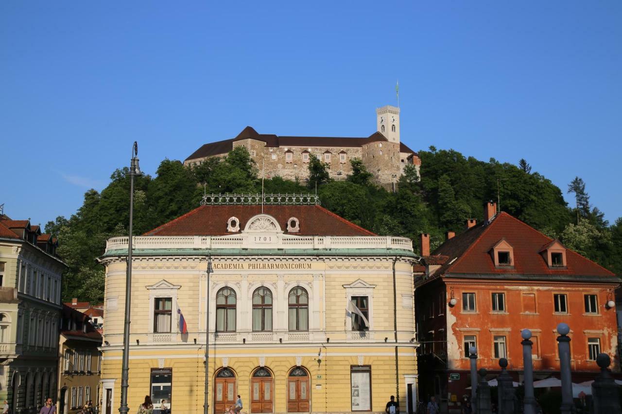 Apartment Central Station Between Dragon And Triple Bridges Ljubljana Exterior foto